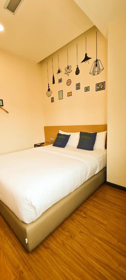 Qlio Hotel 2*